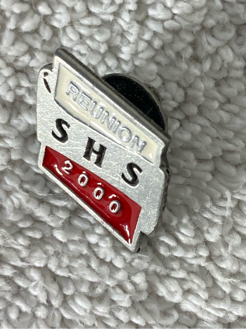 5/$35 Vintage Y2K SHS Reunion 2000 Silver Tone Enamel High School Lapel Pin